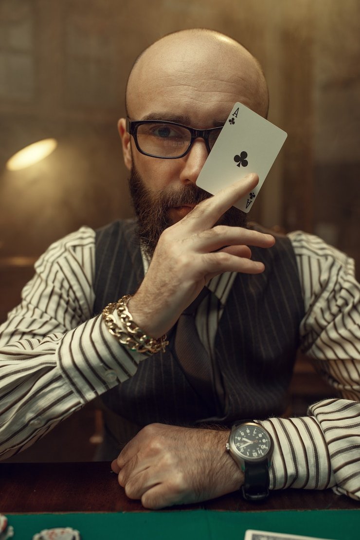Sic Bo live-dealer table view on uang77 login mobile app